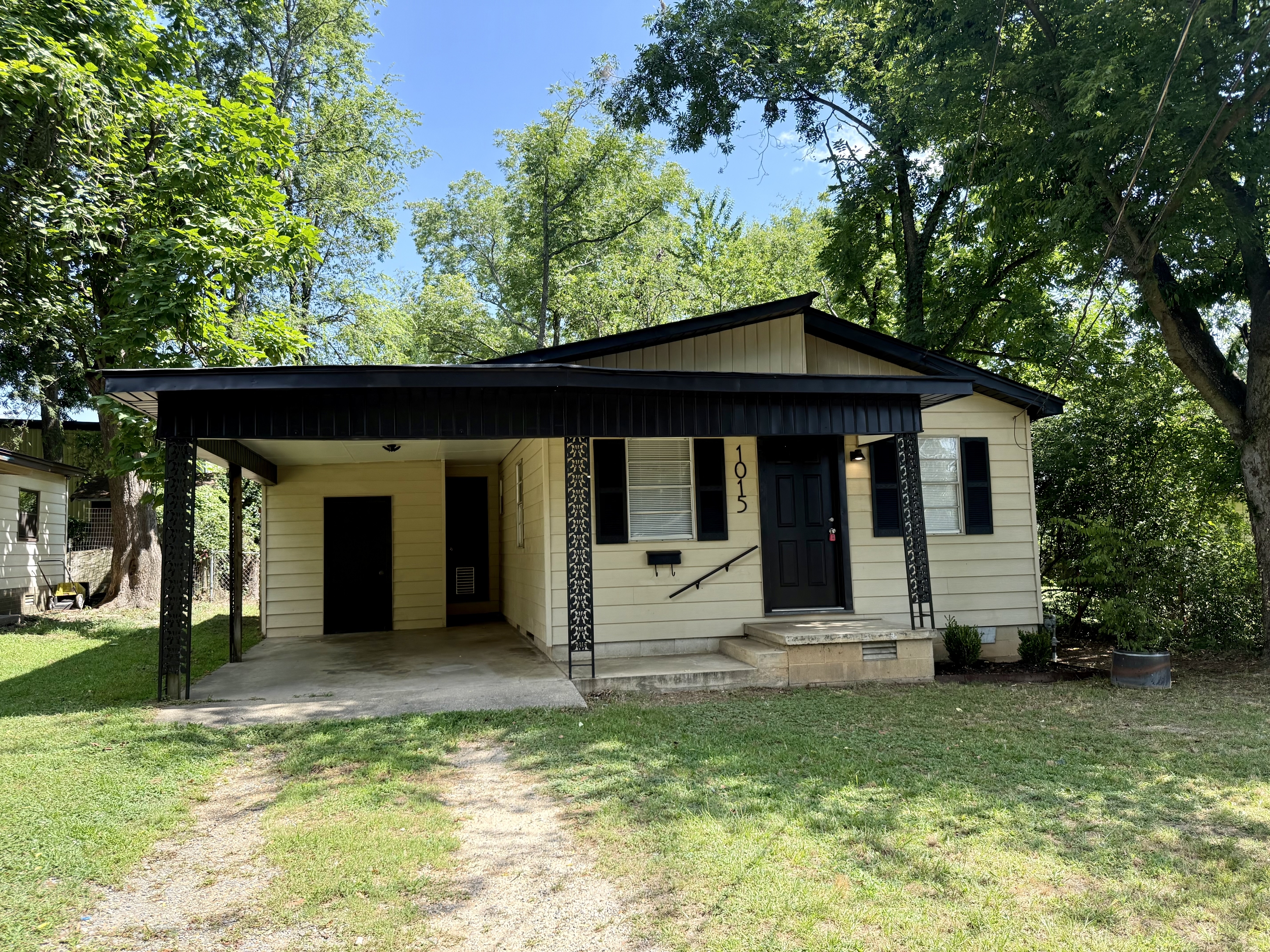 Property main image