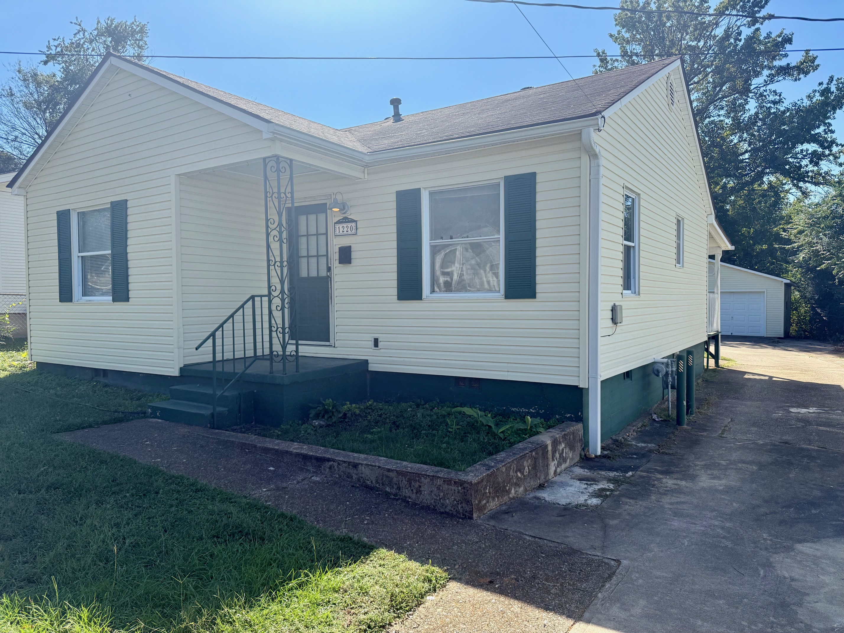 Property main image